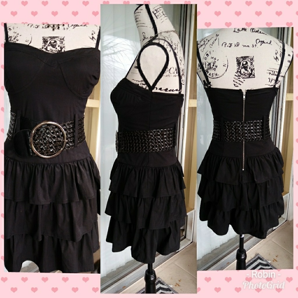 Lil Black Dress - Picture 2 of 3